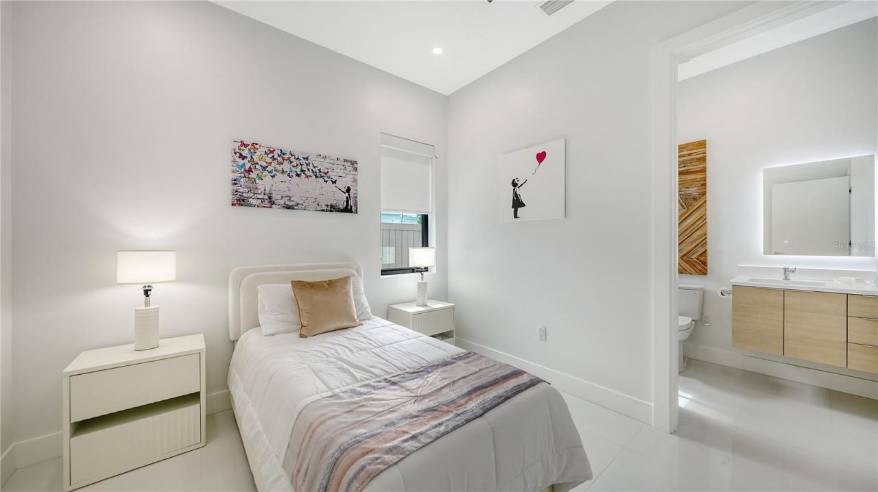 1960 Boyce Street, Sarasota, FL 34239 Photo