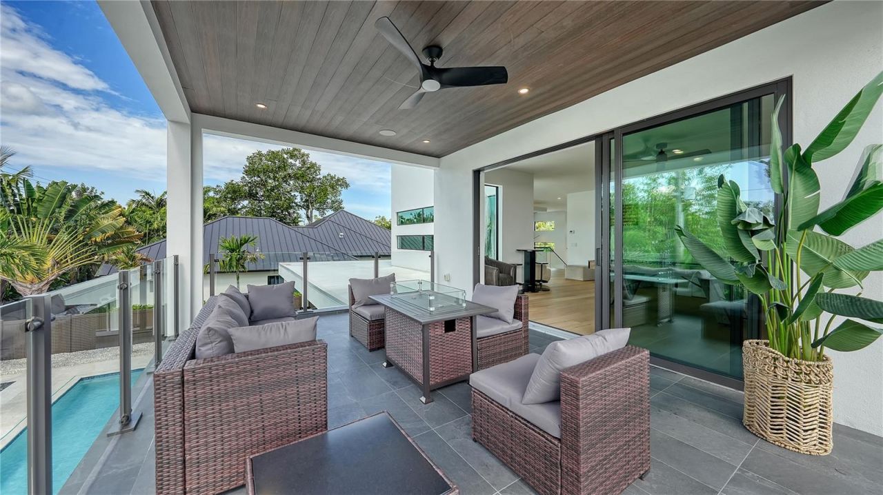 1960 Boyce Street, Sarasota, FL 34239 Photo