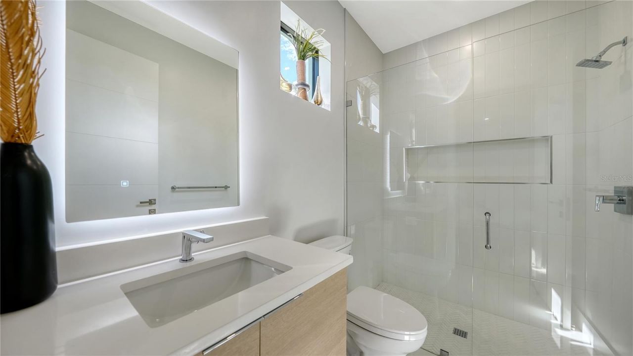 1960 Boyce Street, Sarasota, FL 34239 Photo