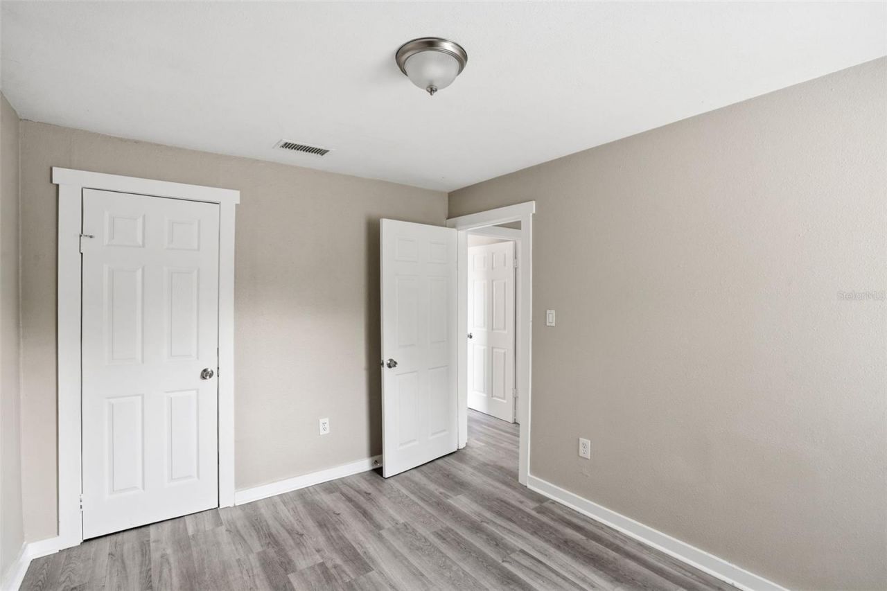 1514 Crest Avenue, Leesburg, FL 34748 Photo
