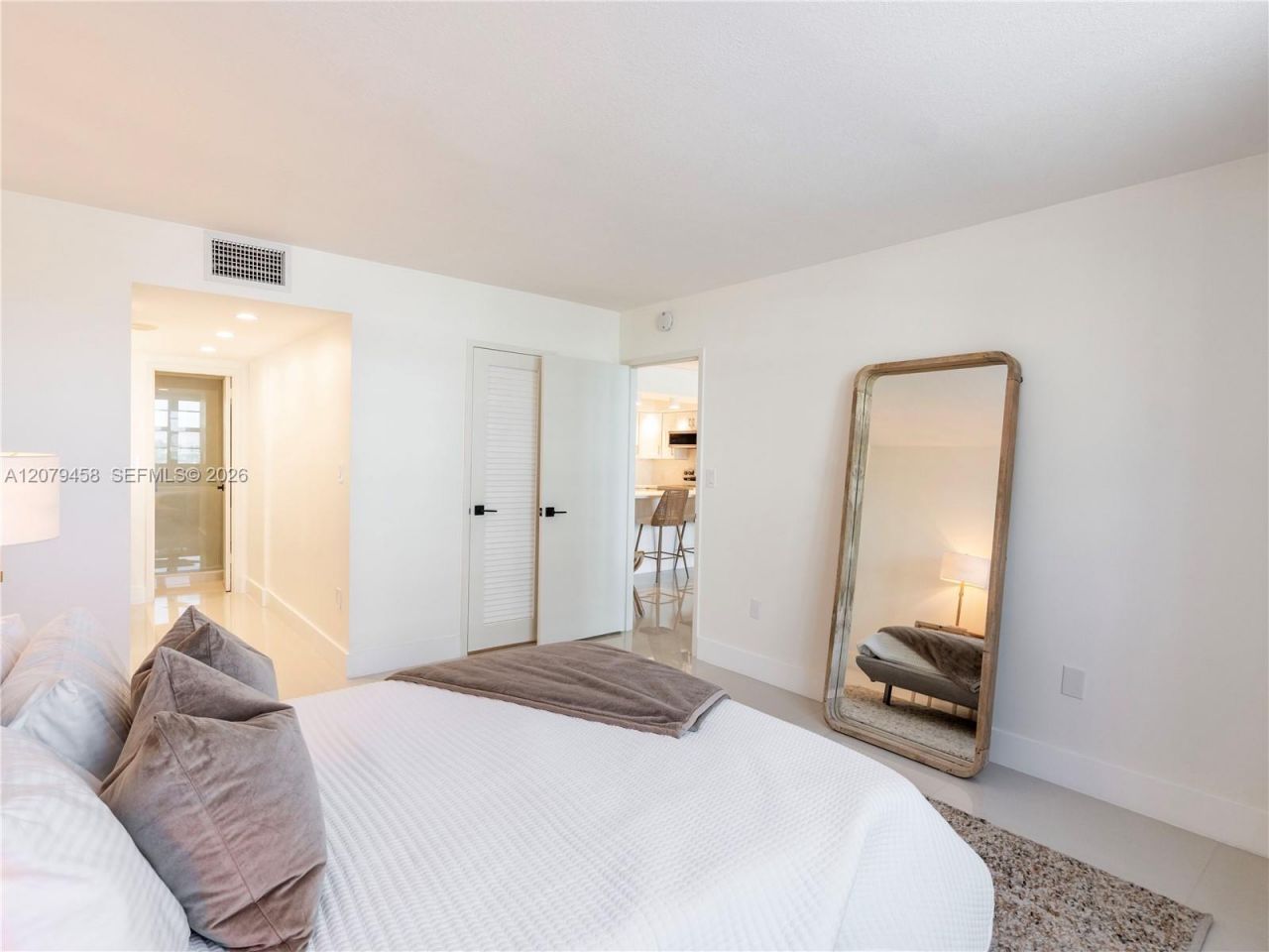 5701 Collins Ave, Unit 307, Miami Beach, FL 33140 Photo