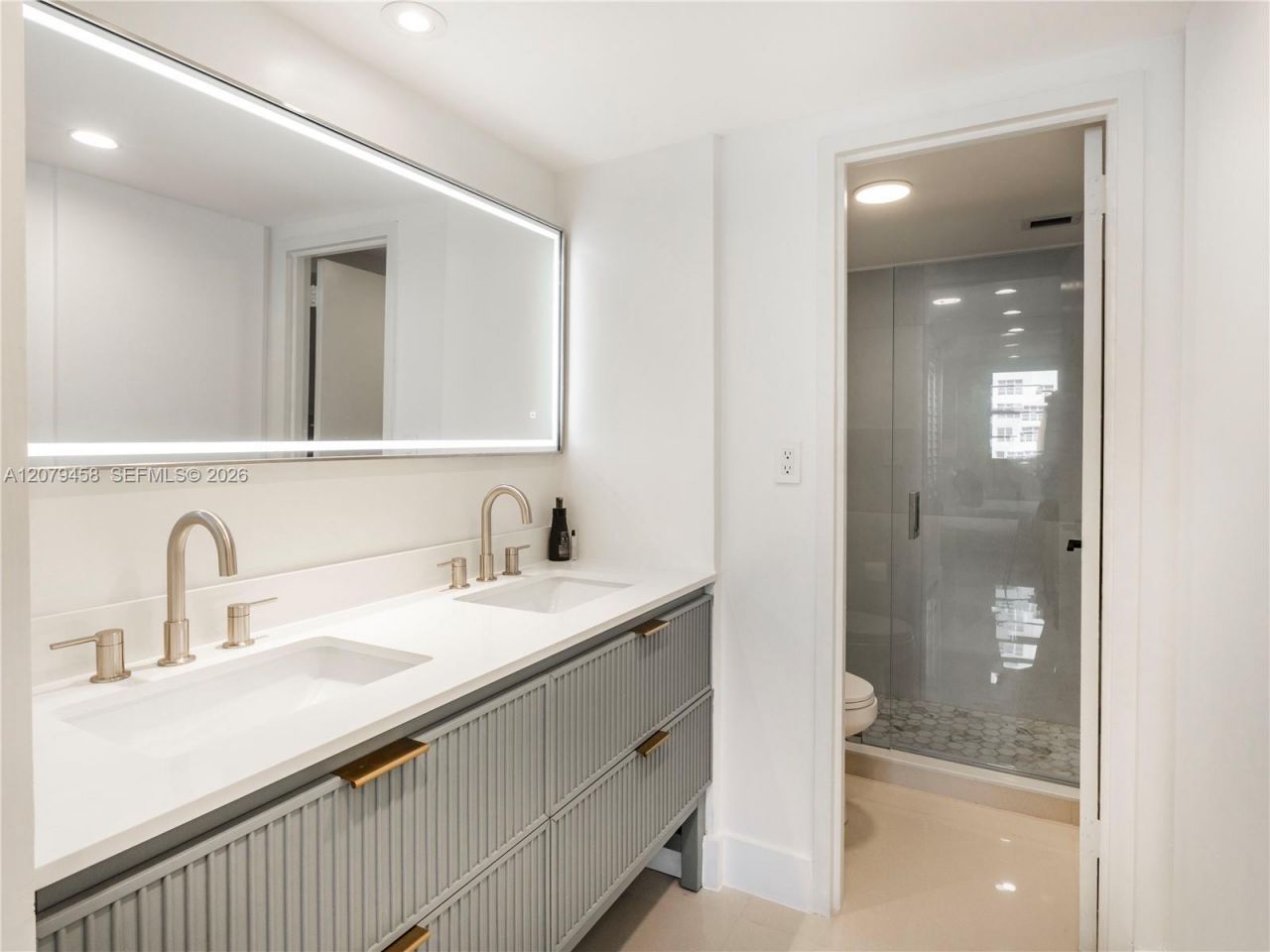 5701 Collins Ave, Unit 307, Miami Beach, FL 33140 Photo