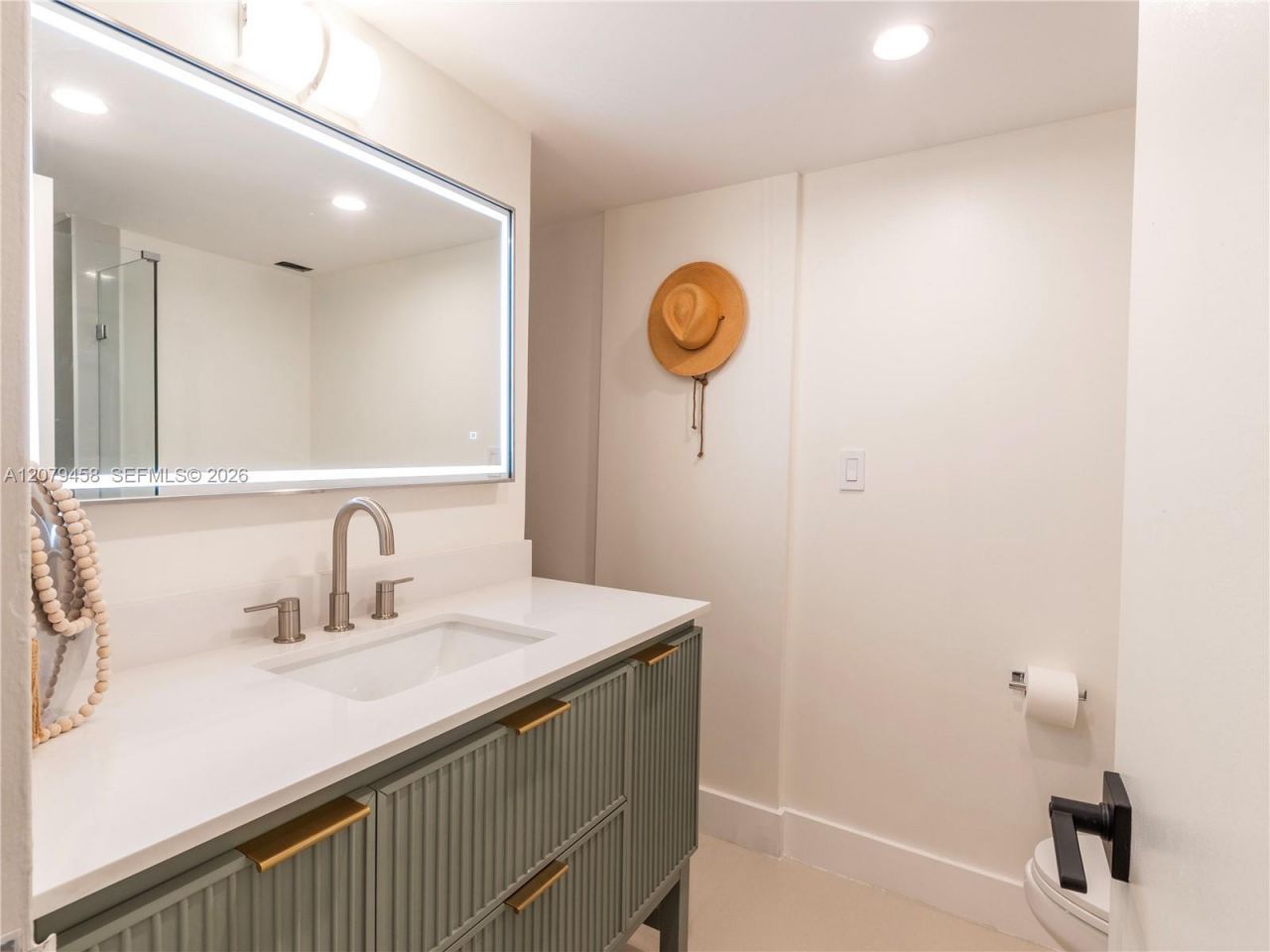 5701 Collins Ave, Unit 307, Miami Beach, FL 33140 Photo