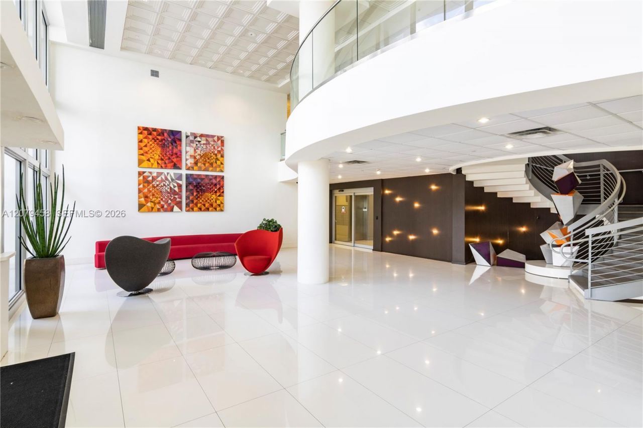 5701 Collins Ave, Unit 307, Miami Beach, FL 33140 Photo