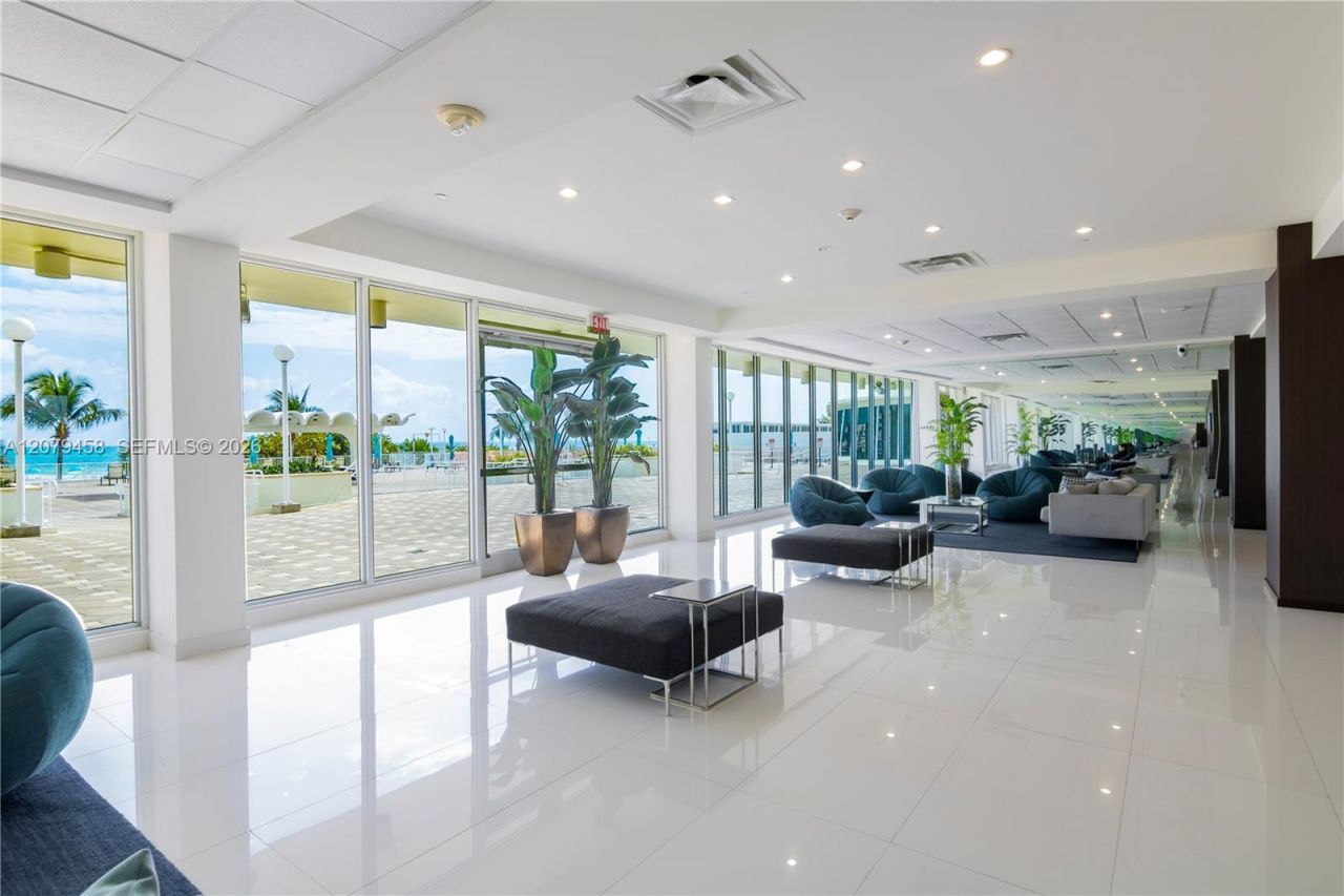 5701 Collins Ave, Unit 307, Miami Beach, FL 33140 Photo