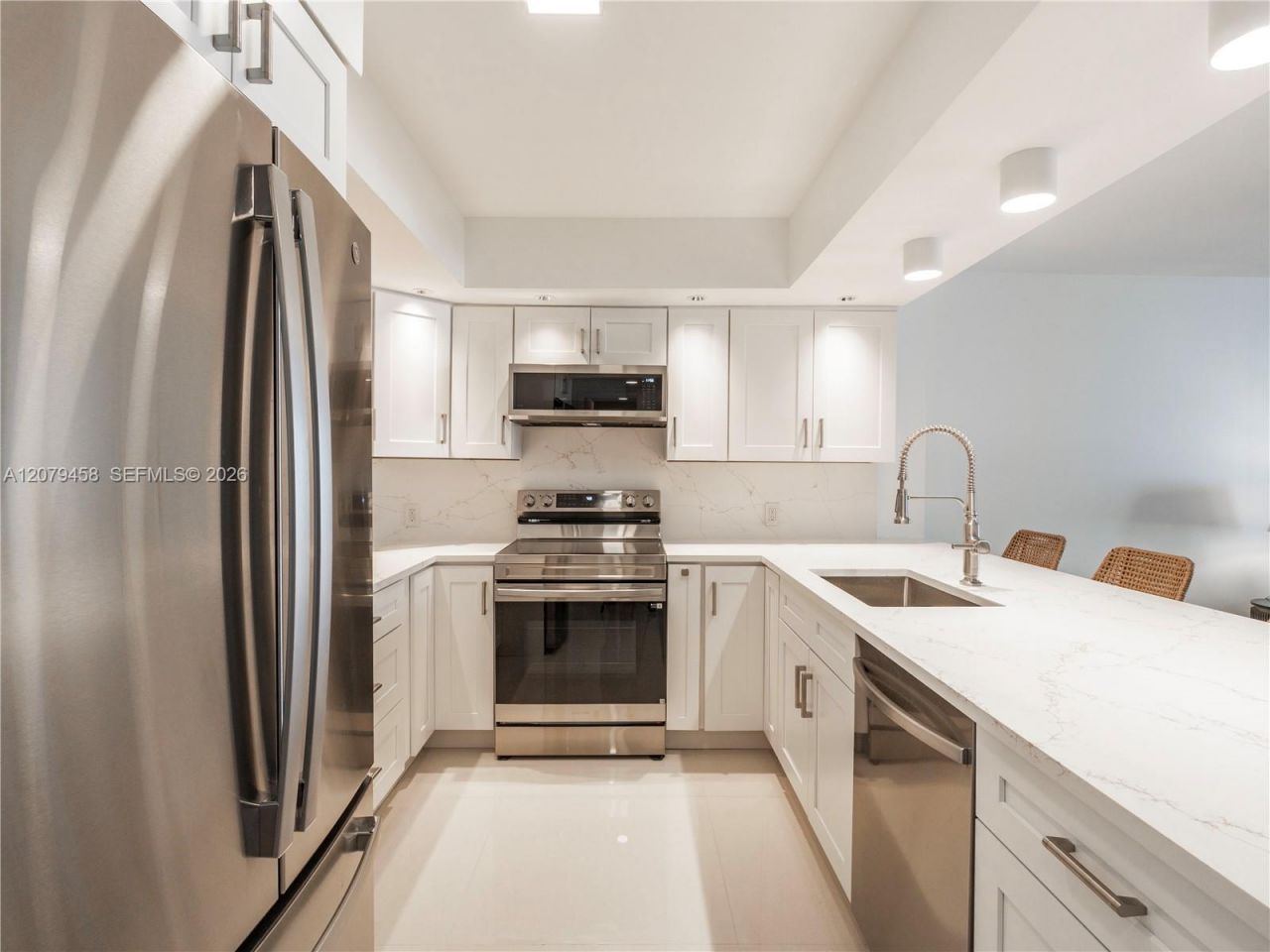 5701 Collins Ave, Unit 307, Miami Beach, FL 33140 Photo