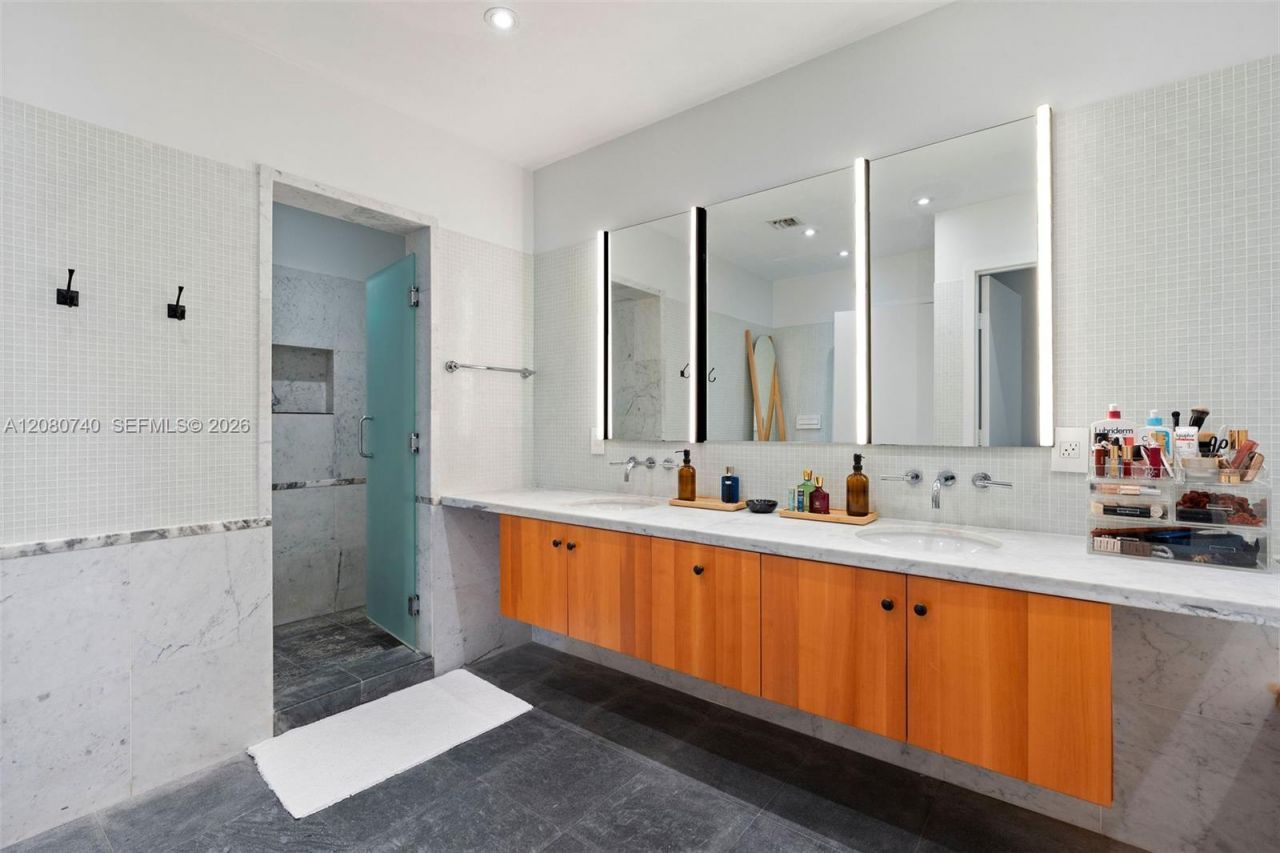 6103 Aqua Ave , Unit 702, Miami Beach, FL 33141 Photo