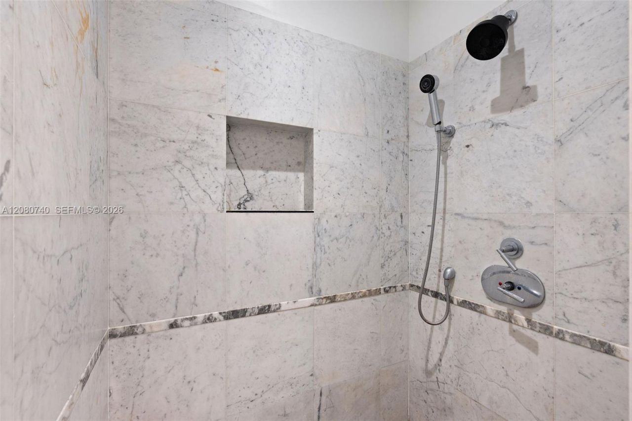 6103 Aqua Ave , Unit 702, Miami Beach, FL 33141 Photo