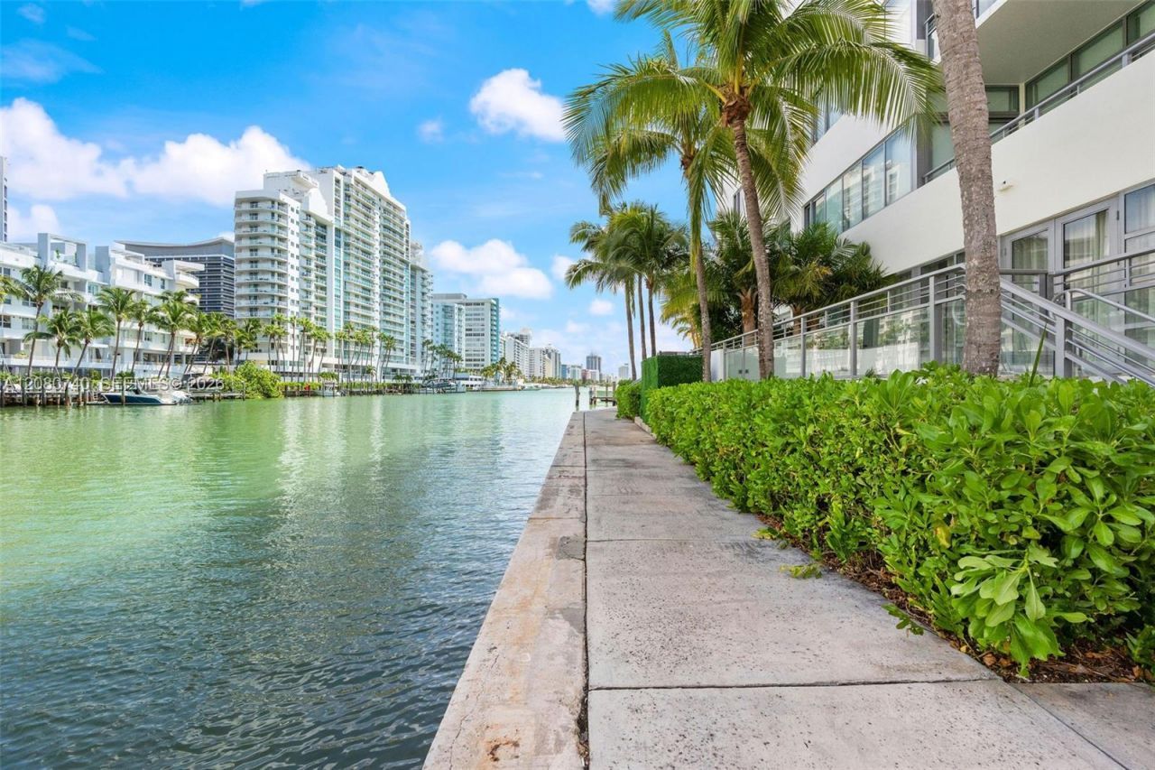 6103 Aqua Ave , Unit 702, Miami Beach, FL 33141 Photo
