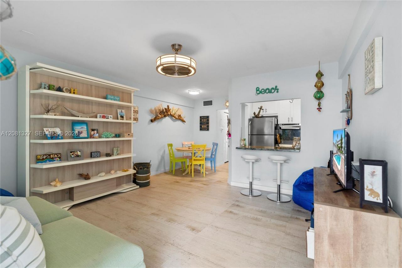 1801 S Surf Rd, Unit 1E, Hollywood, FL 33019 Photo