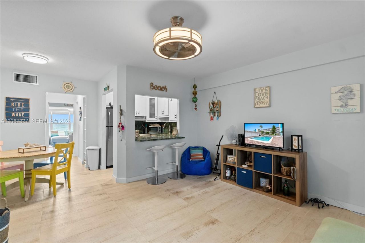 1801 S Surf Rd, Unit 1E, Hollywood, FL 33019 Photo