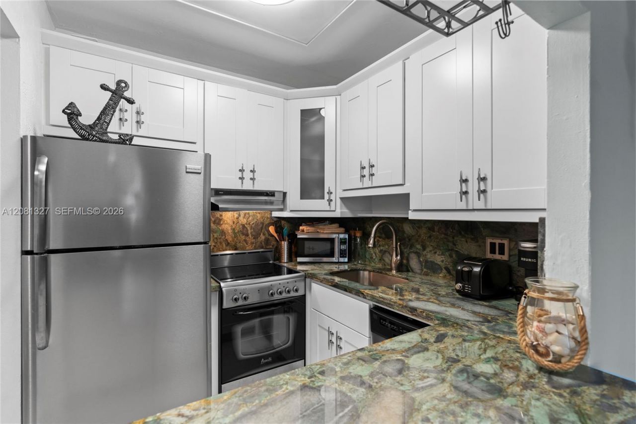 1801 S Surf Rd, Unit 1E, Hollywood, FL 33019 Photo