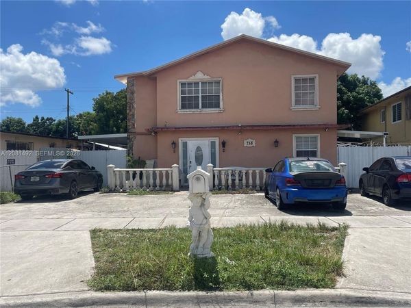 758 E 20th St, Hialeah, FL 33013