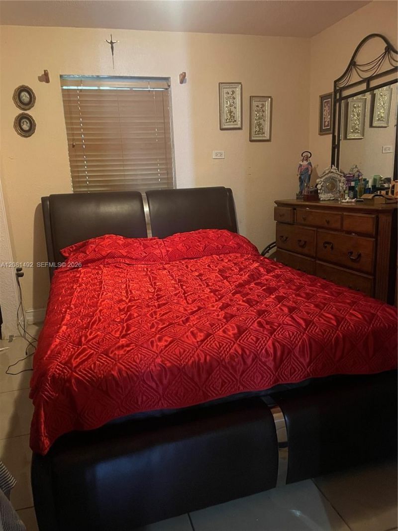 758 E 20th St, Hialeah, FL 33013 Photo