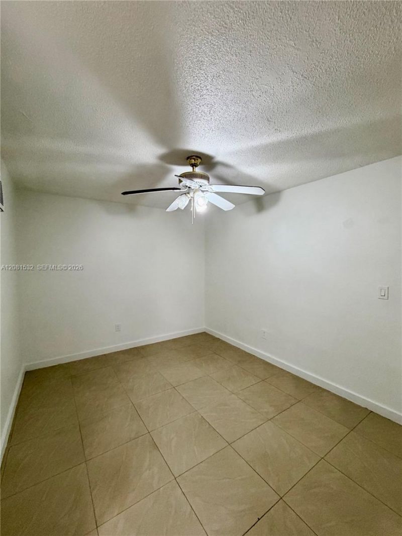 1045 SW 4th St, Unit 2, Miami, FL 33130 Photo