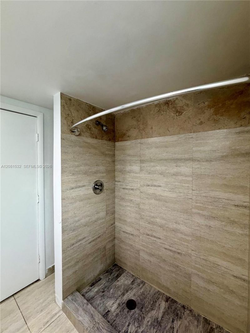 1045 SW 4th St, Unit 2, Miami, FL 33130 Photo