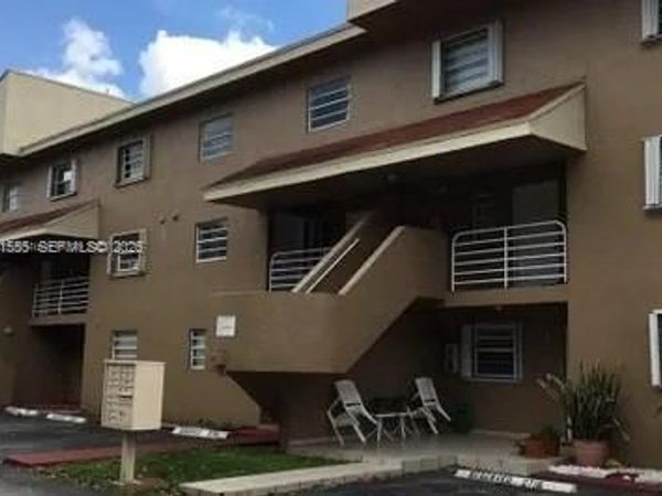2778 W 60th St , Unit 45, Hialeah, FL 33016