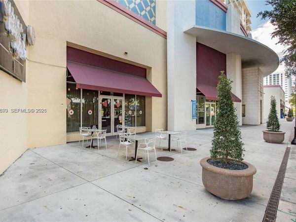 3000 Coral Way , Unit CU-4, Miami, FL 33145