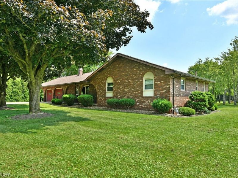 5212 King Graves Road, Vienna, OH 44473 Photo 3