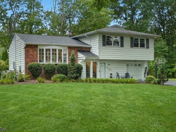 6 Gordon Pl, New Providence, NJ 07974