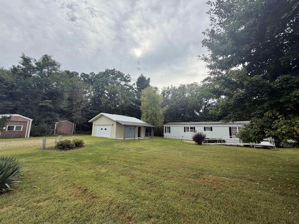 33302 Oak Street, Lone Rock, WI 53556