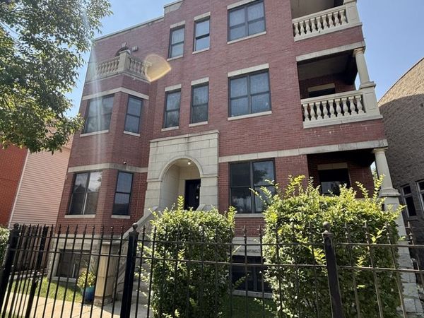 3862 S Lake Park Avenue, Unit 1s, Chicago, IL 60653