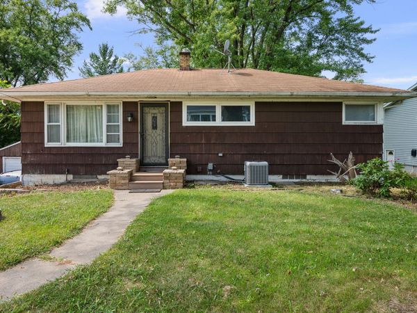 8824 27th Street , Milan, IL 61264