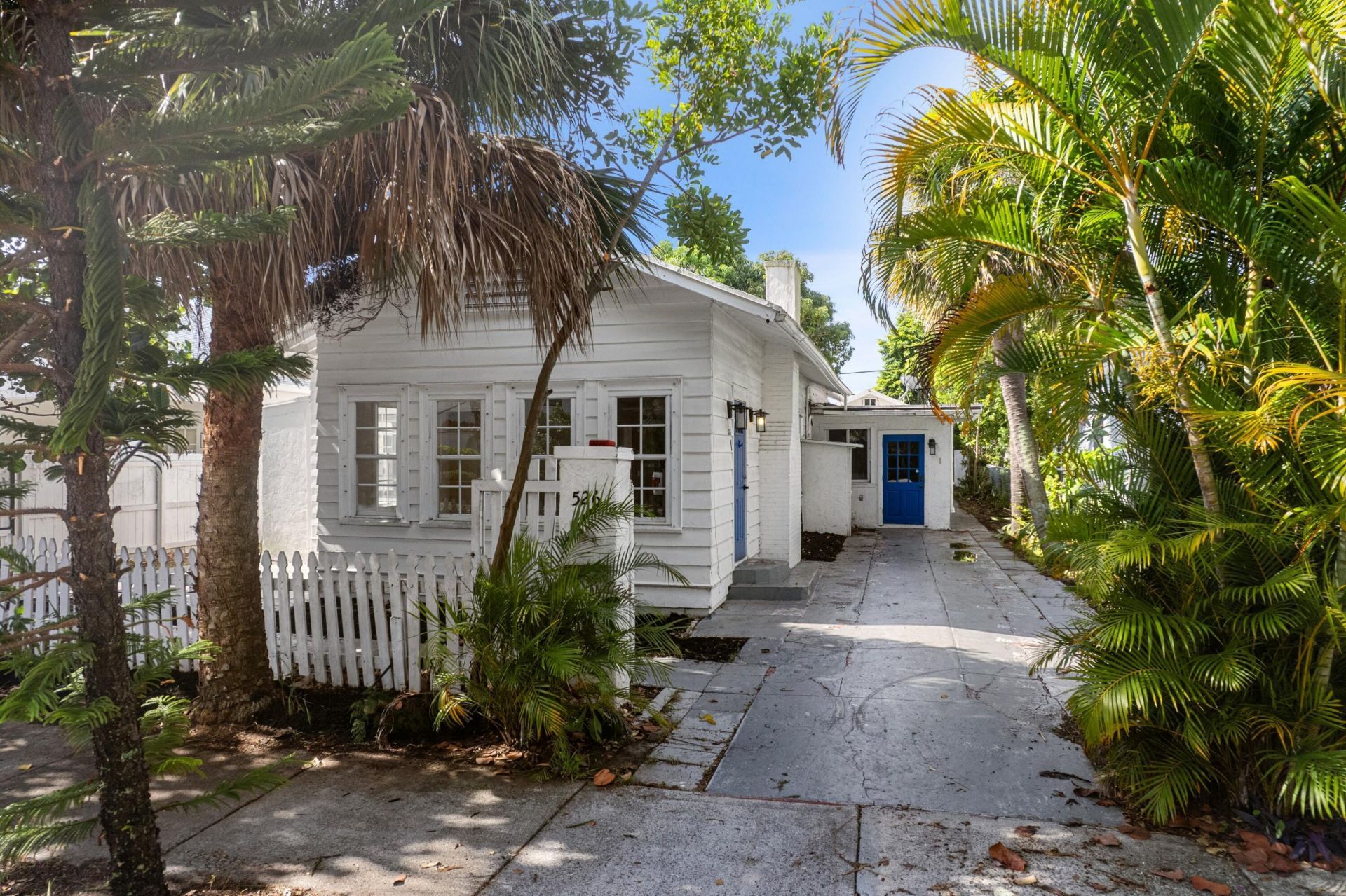 526 38th Street, West Palm Beach, FL 33407 Photo