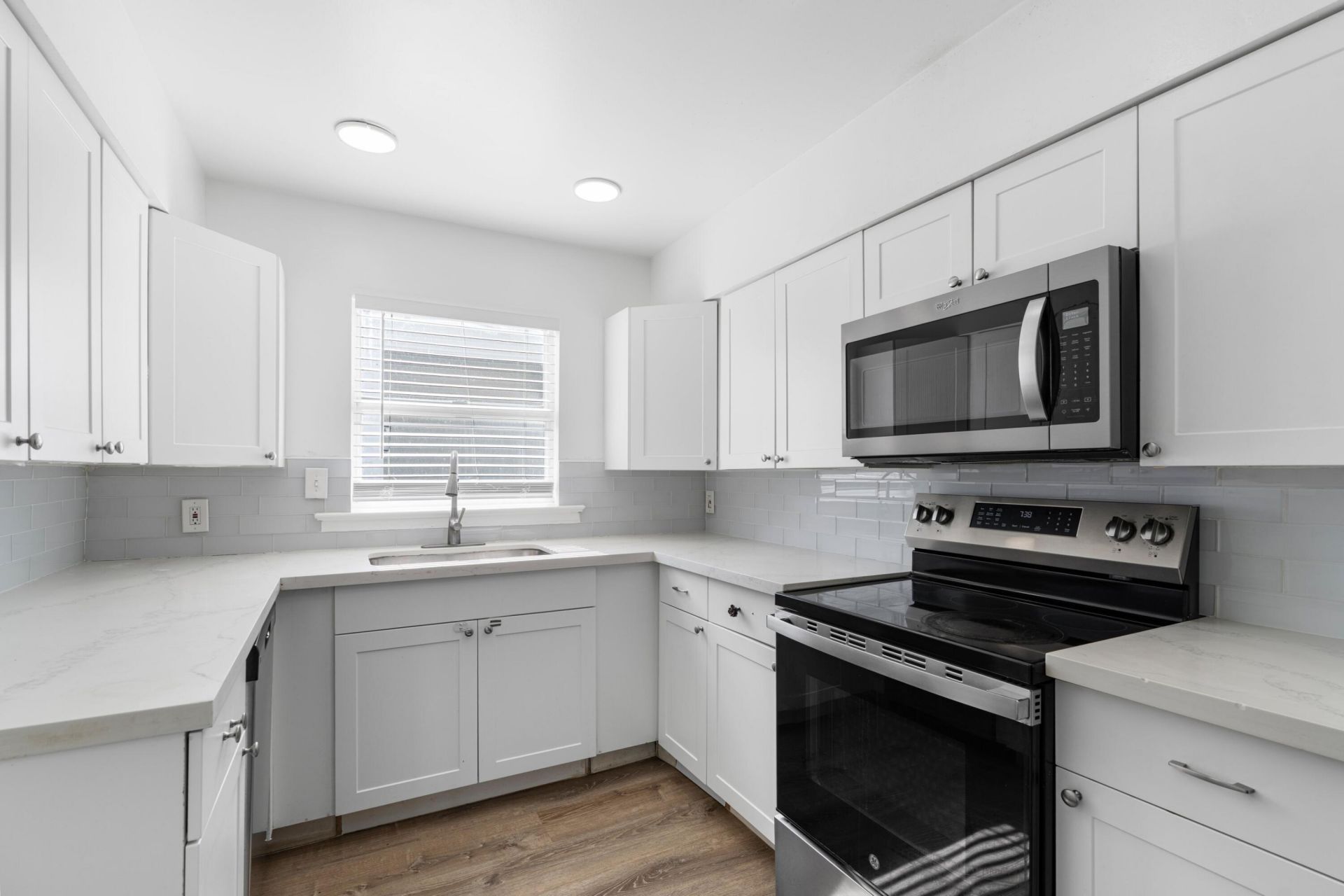 526 38th Street, West Palm Beach, FL 33407 Photo
