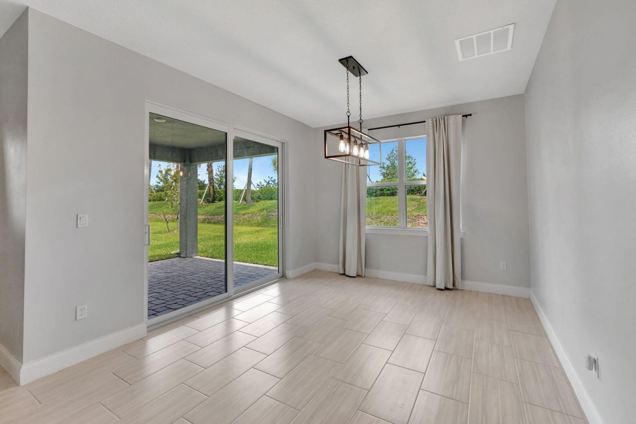 8606 Dahlia Circle, Port Saint Lucie, FL 34986 Photo