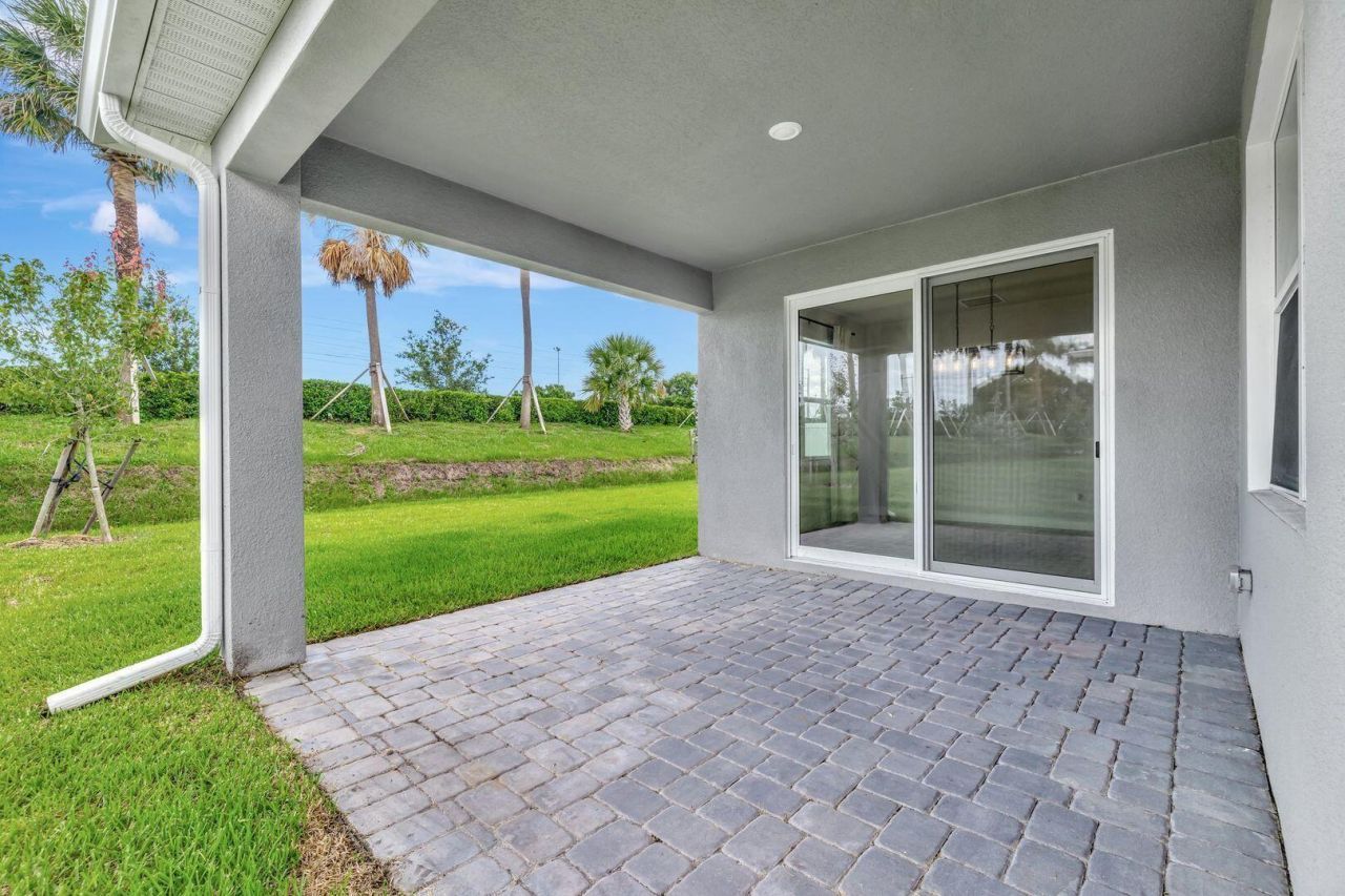 8606 Dahlia Circle, Port Saint Lucie, FL 34986 Photo