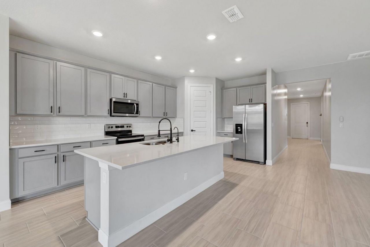 8606 Dahlia Circle, Port Saint Lucie, FL 34986 Photo