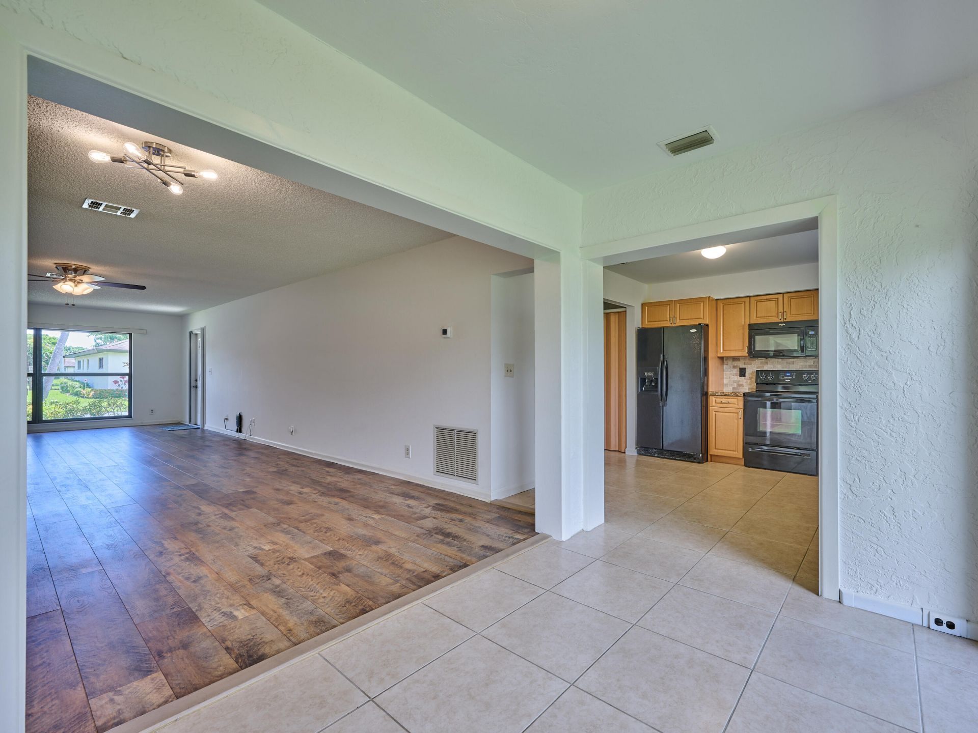 4853 Equestrian Circle, Unit B, Boynton Beach, FL 33436 Photo