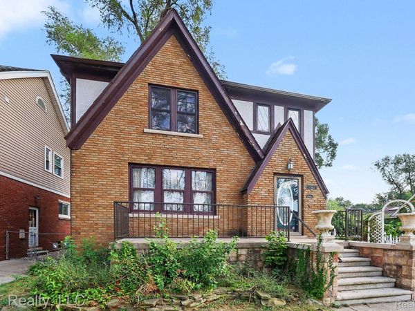 15402 Angelique Avenue, Allen Park, Mi 48101