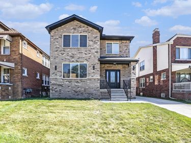 7634 Pinehurst Street , Dearborn, Mi 48126