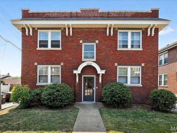 4932 Pernod Avenue , St Louis, MO 63139