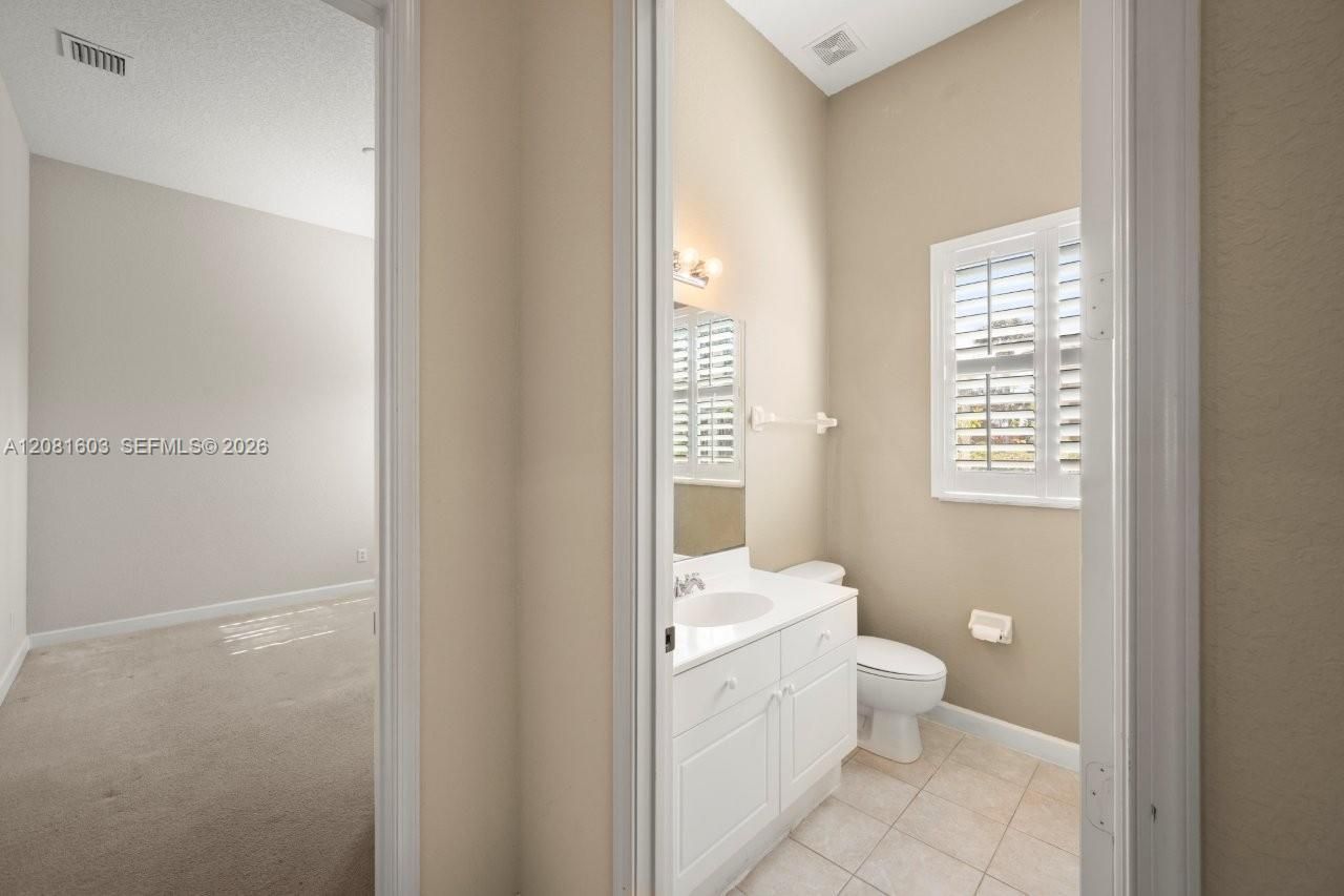 303 NW Somerset Cir, Port Saint Lucie, FL 34983 Photo