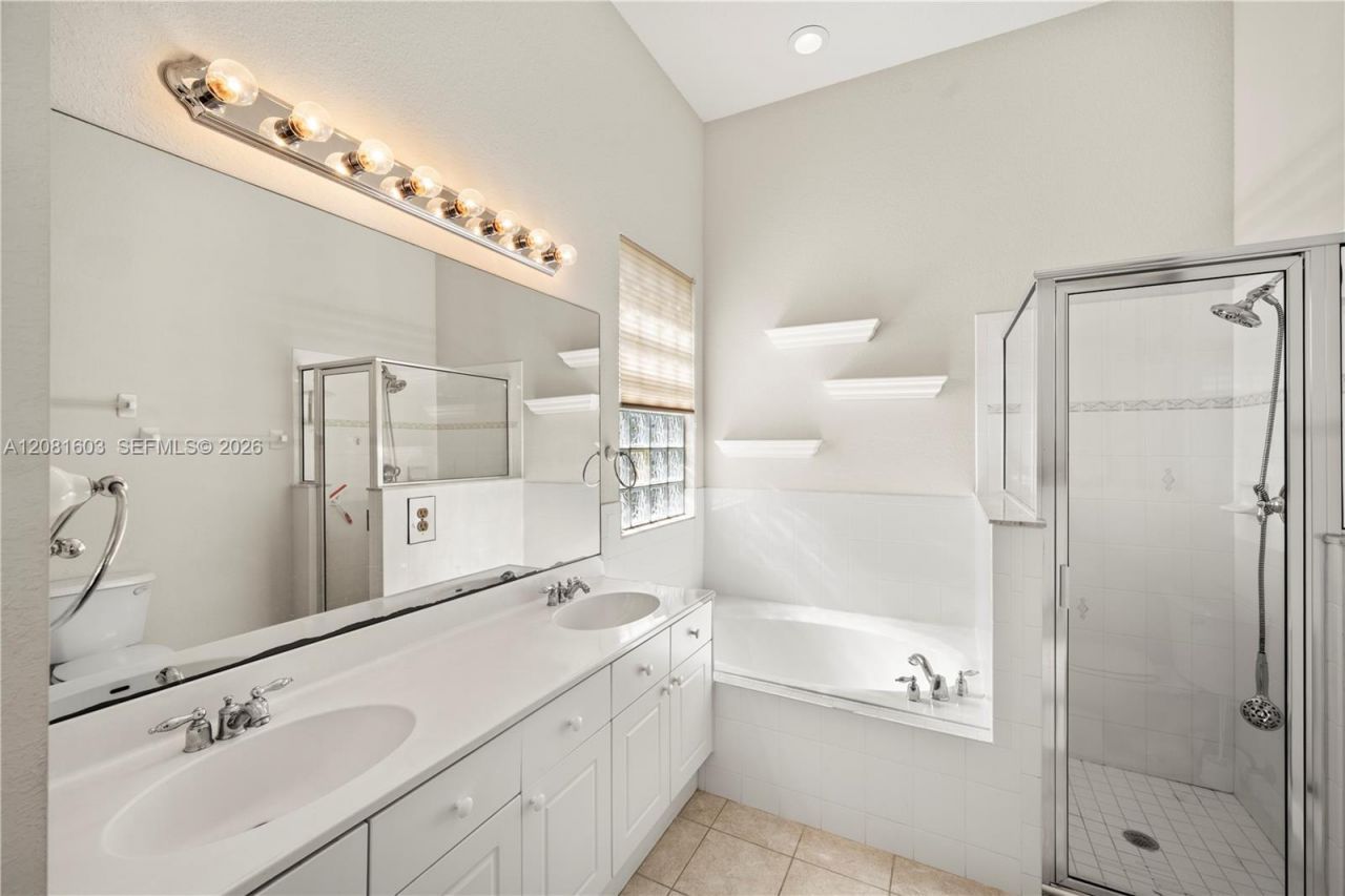 303 NW Somerset Cir, Port Saint Lucie, FL 34983 Photo