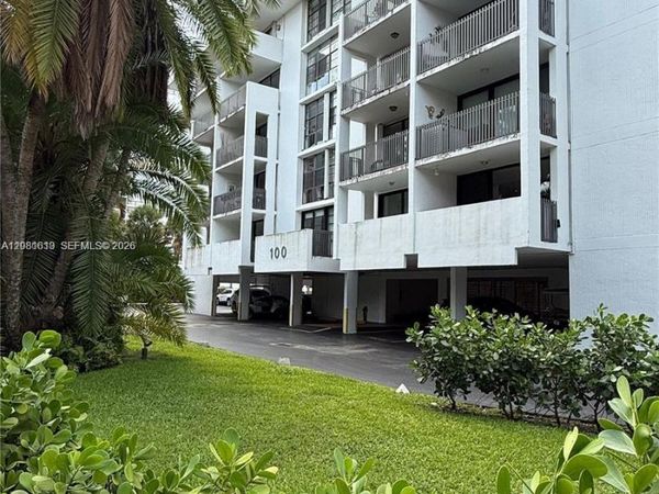 100 Ocean Lane Dr, Unit 303, Key Biscayne, FL 33149