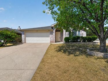 2400 Nogales Drive, Fort Worth, TX 76108