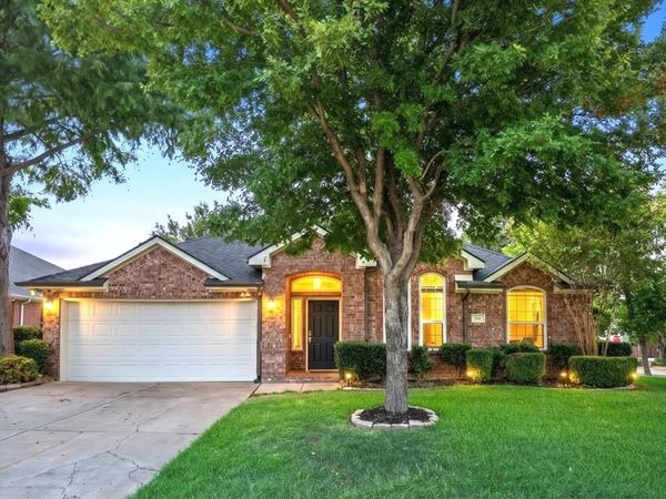 1 Mary Lou Court, Mansfield, TX 76063