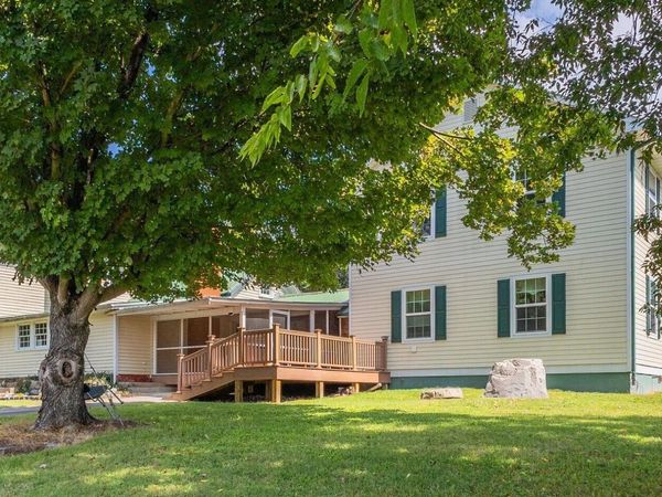 748 Martin Mill Pike, Rockford, TN 37853