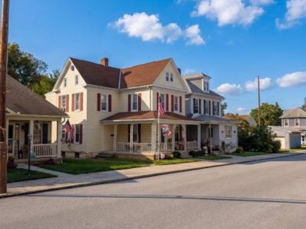 320 SPRING AVENUE, HANOVER, PA 17331