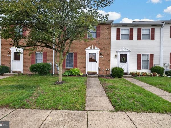 1805 PENNLAND COURT, LANSDALE, PA 19446