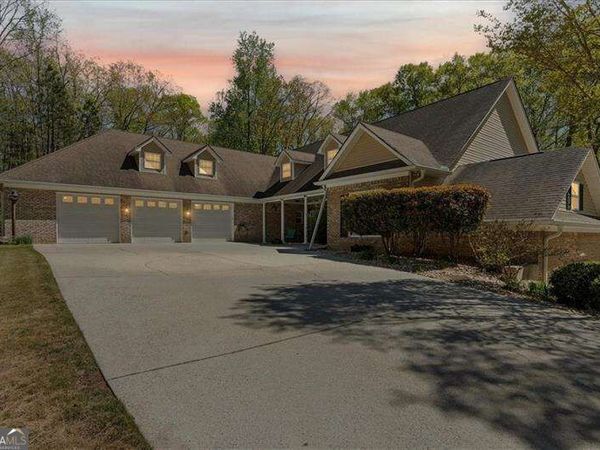 8878 Brewer Road, Douglasville, GA 30134