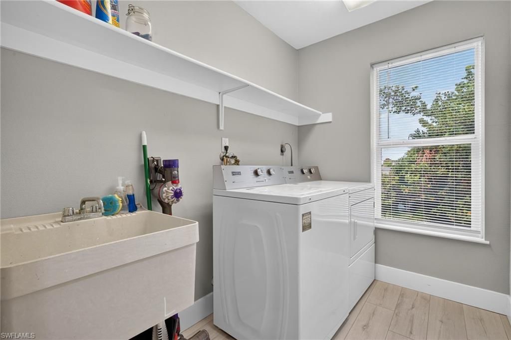 9076 Mockingbird Dr, Sanibel, FL 33957 Photo