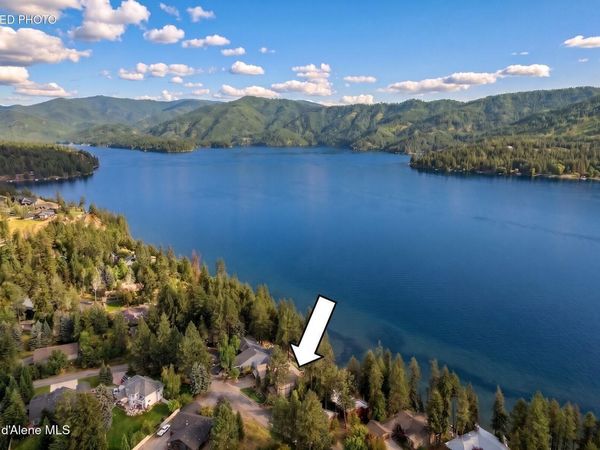3112 E Point Hayden Dr , Hayden Lake, ID 83835
