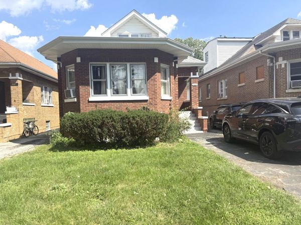 1103 N 8th Avenue, Maywood, IL 60153