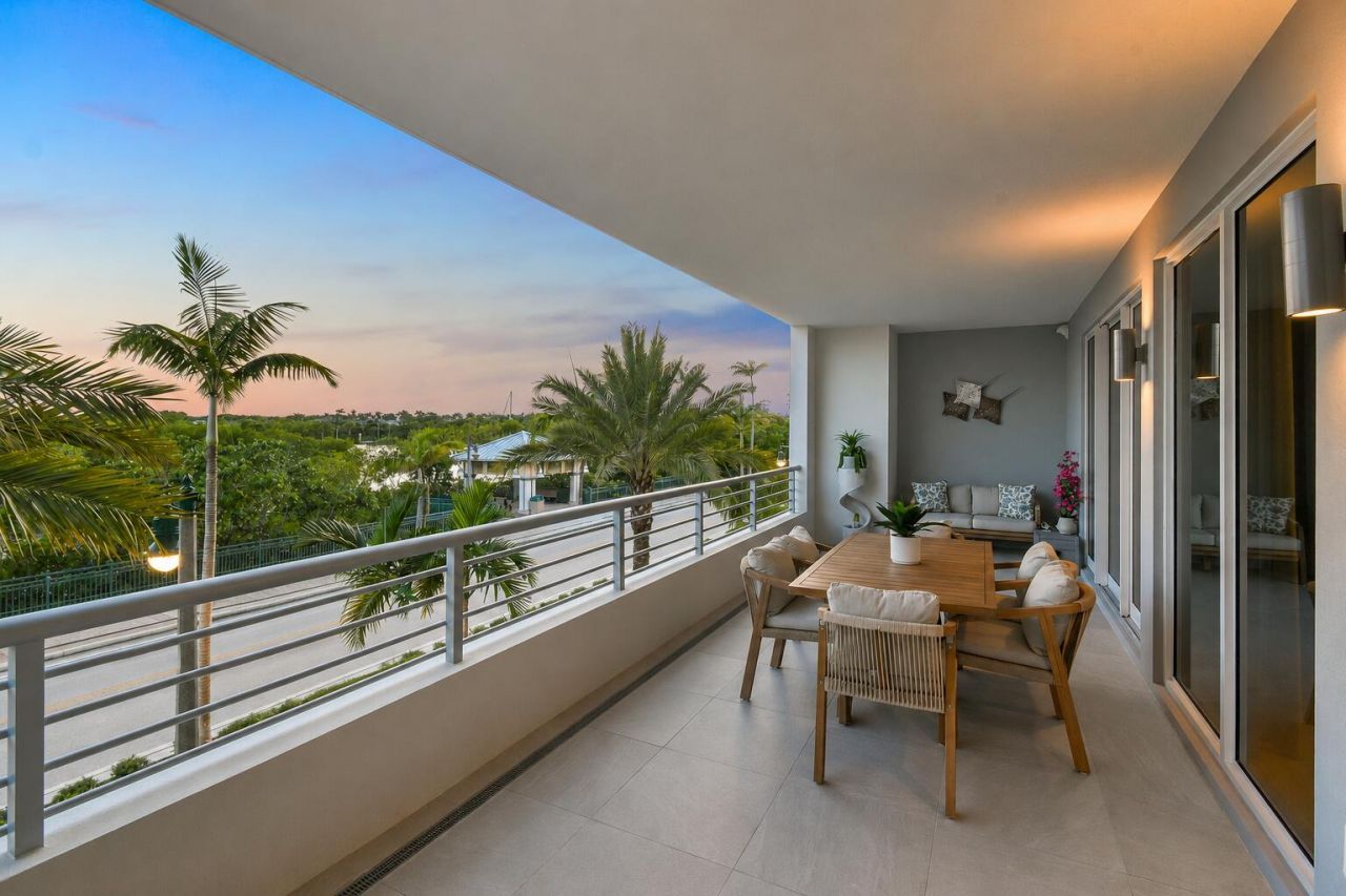 1 S Coastal Way, Unit 202, Jupiter, FL 33477 Photo
