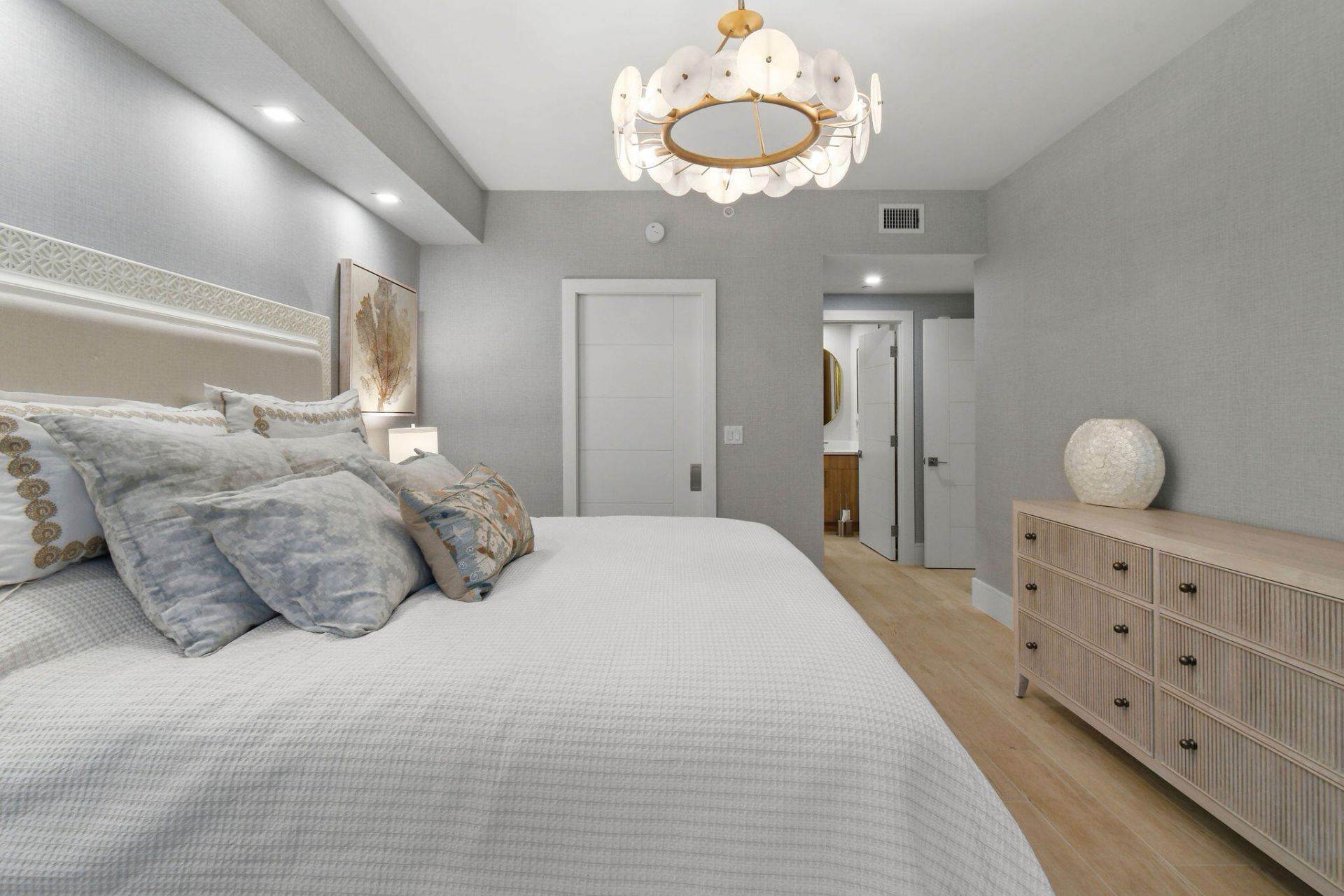 1 S Coastal Way, Unit 202, Jupiter, FL 33477 Photo